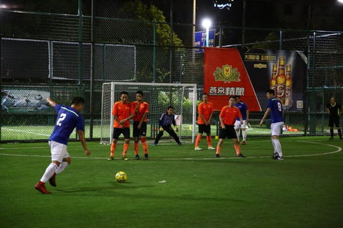 中国游泳运动员孙杨时隔4年半复出