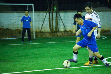 中超：两连败 青岛西海岸0-1武汉三镇